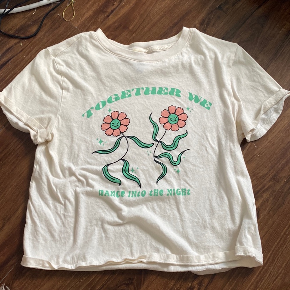 H&M cropped graphic tee